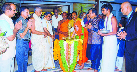 Pejawar Mutt.jp